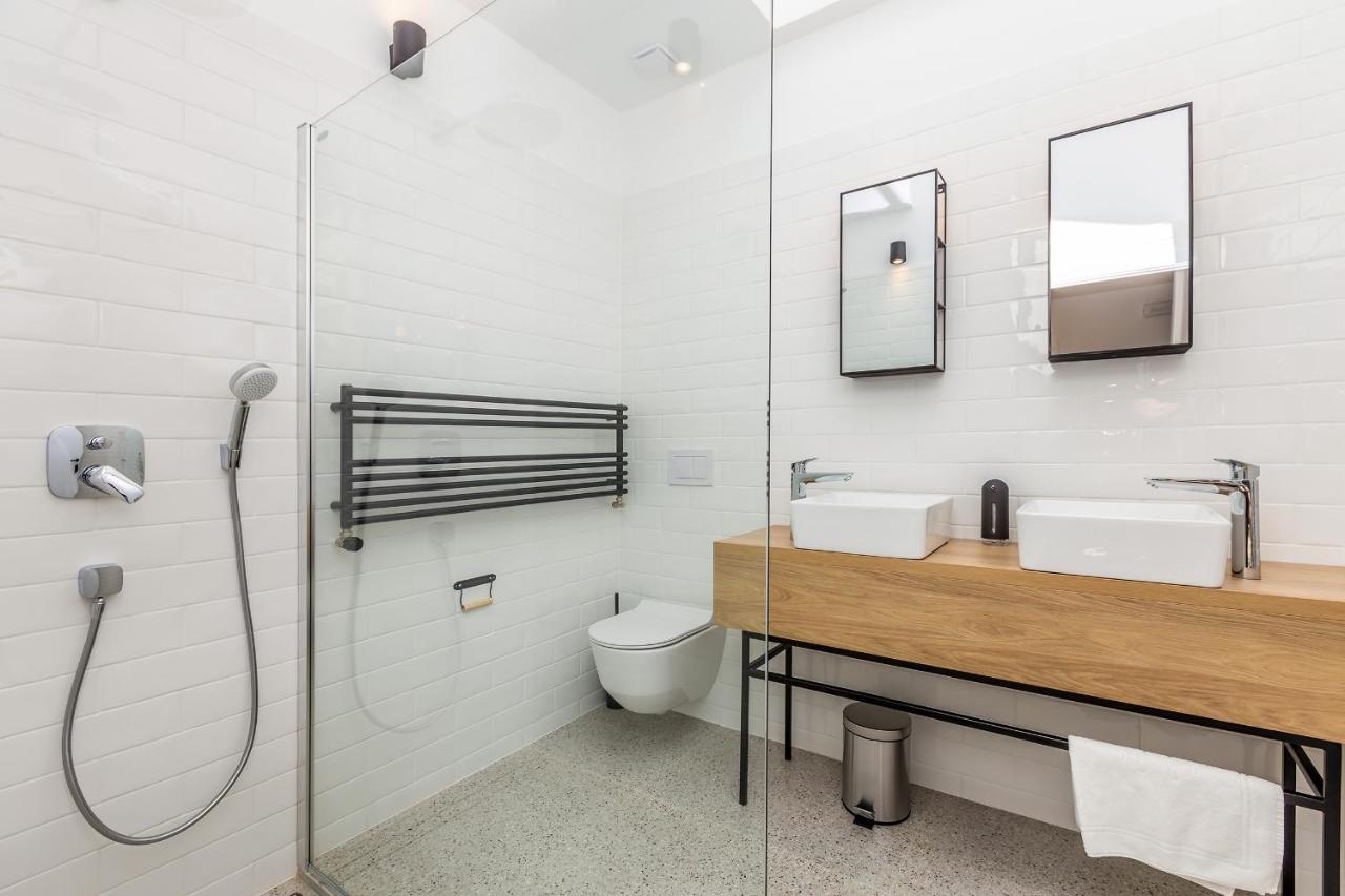 Apartment Laurus Salatic ภายนอก รูปภาพ